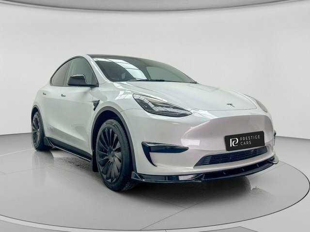 Tesla Model Y Motor Long Range Suv White