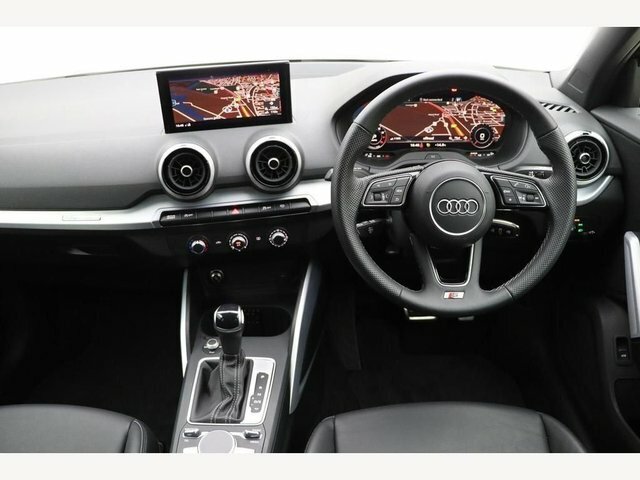 Audi Q2 Tfsi Cod 35 S Black #3