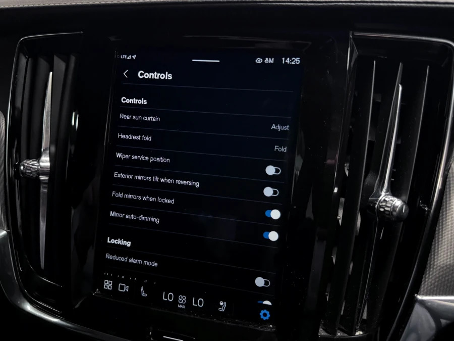Volvo S90 Recharge Inscription, T8 Awd Plug-in Hybrid Blue #41