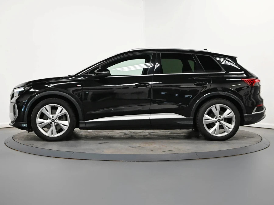 Audi Q4 E Tron 40 S Line Suv 82Kwh 204 Ps LL73CMX Black #4