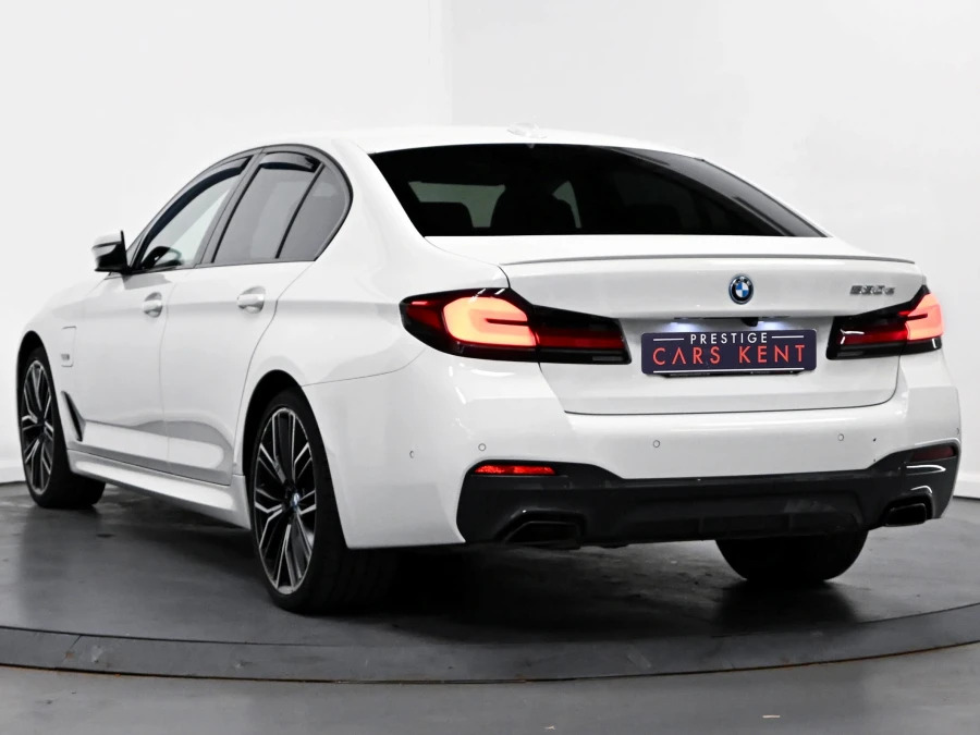 BMW 5 Series 530E M Sport Saloon NG71OJK White #3