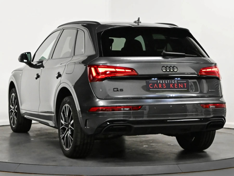 Audi Q5 2.0 Tfsie 50 Black Edition Suv Plug-in HG24EWZ Grey #3