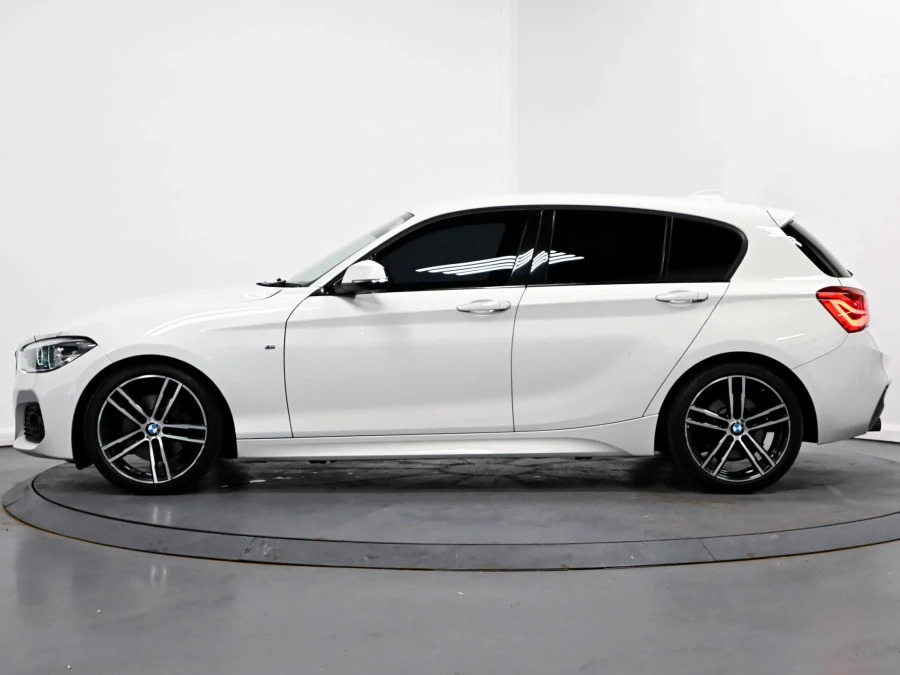 BMW 1 Series 125D M Sport 5-Door YK18OOU White #4