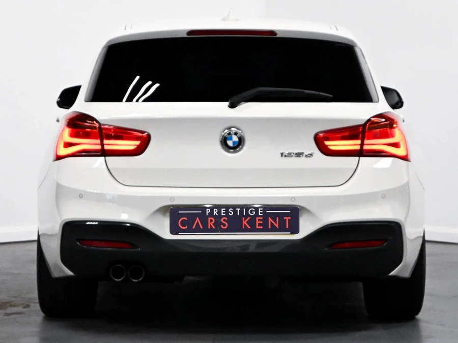 BMW 1 Series 125D M Sport 5-Door YK18OOU White #5