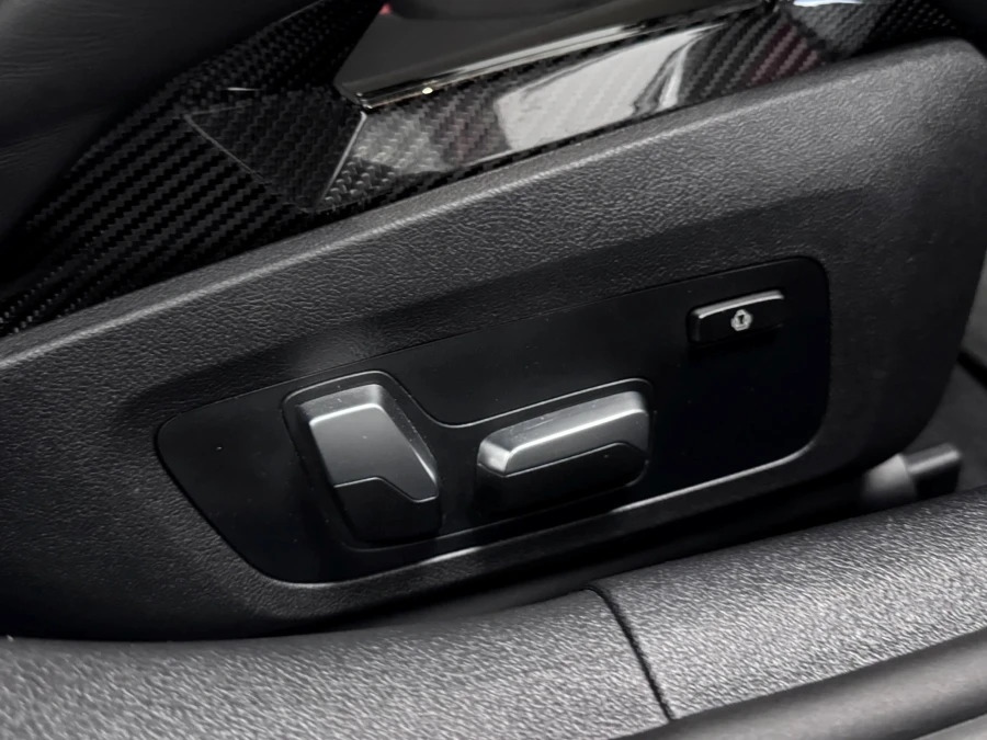 BMW M8 Competition Step Black #17