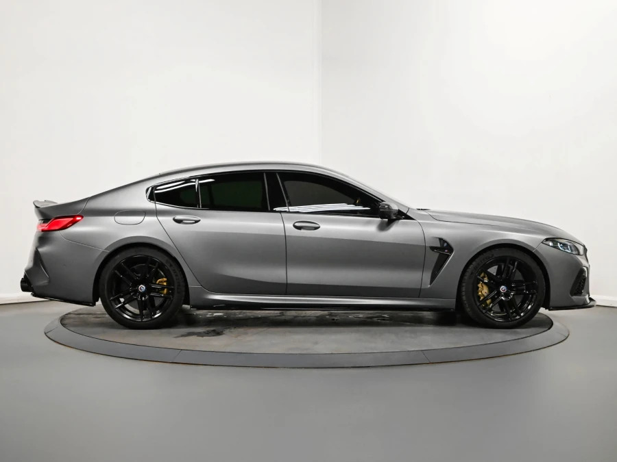BMW M8 Competition Step Black #20