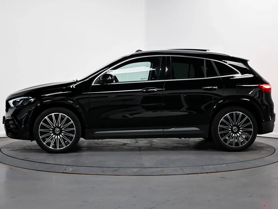 Mercedes-Benz GLA Class 2.0 Gla220d Amg Line Premium Plus Suv KW74YHH Black #4