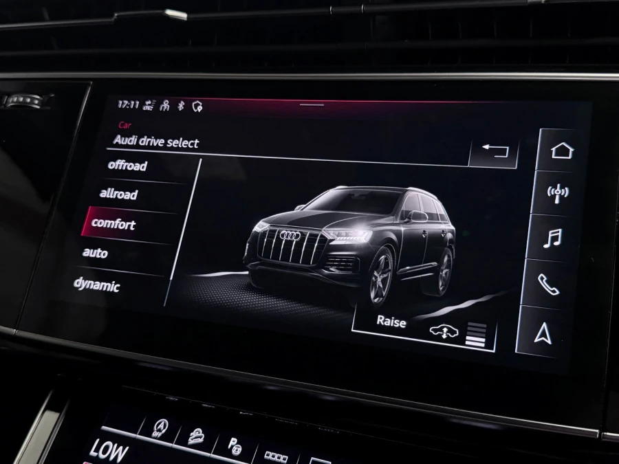 Audi Q7 S Line Blue #41