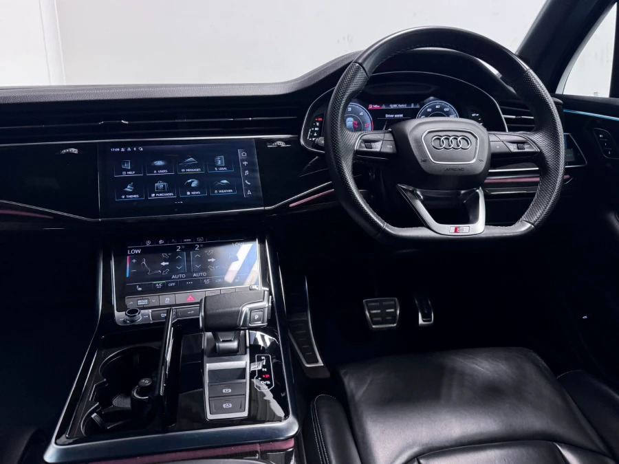 Audi Q7 S Line Blue #14