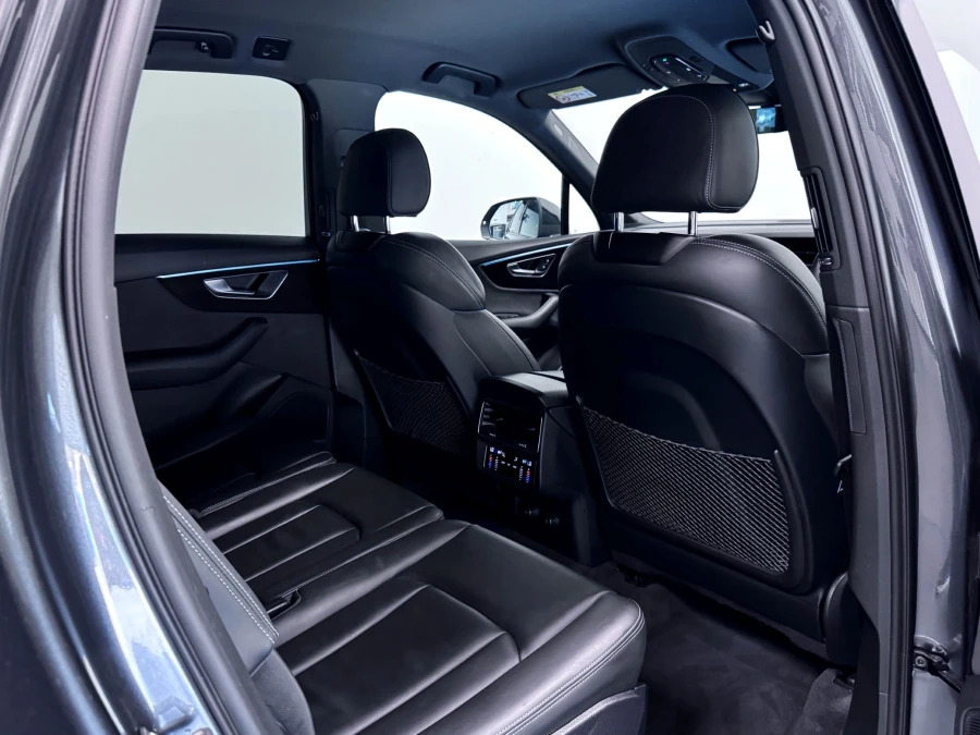 Audi Q7 S Line Blue #10