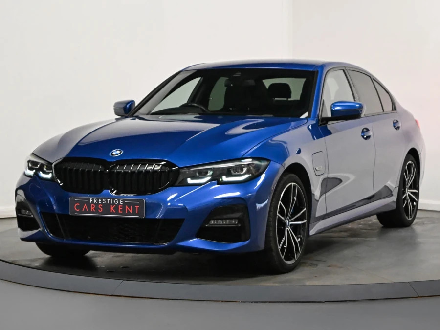 BMW 3 Series 330E M Sport Saloon BK71CHY Blue #5