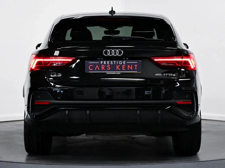 Audi Q3 1.4 Tfsie 45 Vorsprung Sportback Plug-i WP23VDE Black #6