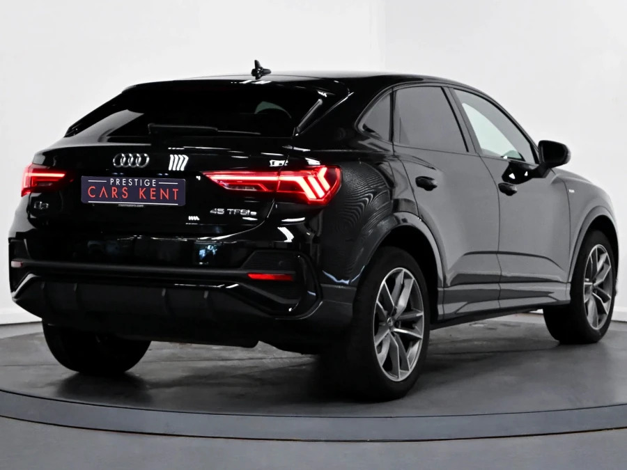 Audi Q3 1.4 Tfsie 45 Vorsprung Sportback Plug-i WP23VDE Black #5