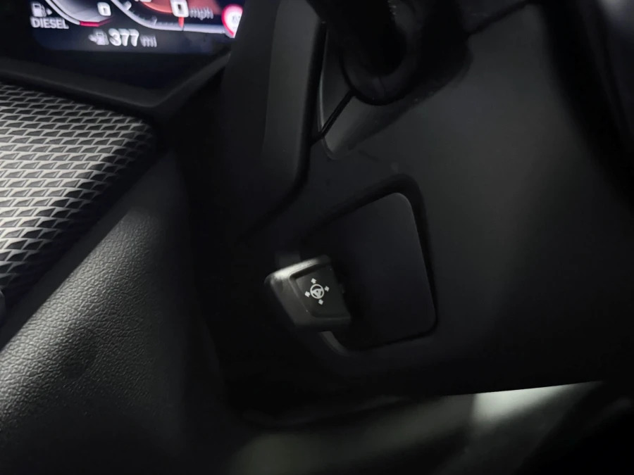 BMW X6 X6 M50d Black #10