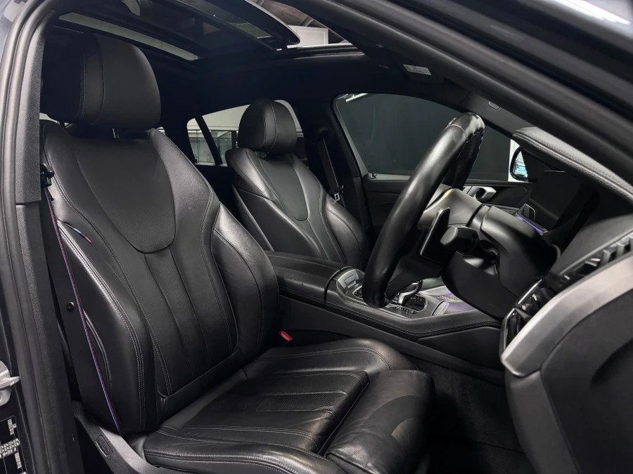 BMW X6 X6 M50d Black #23