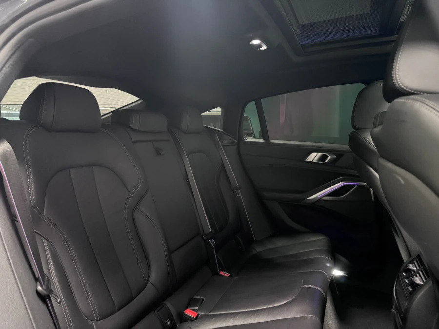 BMW X6 X6 M50d Black #22