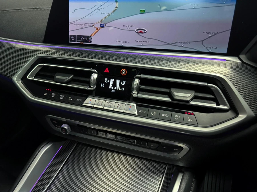 BMW X6 X6 M50d Black #35