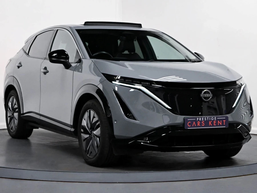 Nissan Ariya 87Kwh Evolve Suv 22Kw Charger 2 Grey