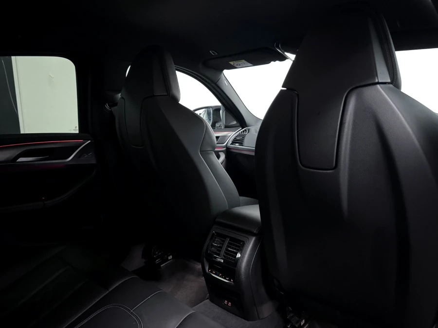 BMW X4 M X4 M Competition Black #19