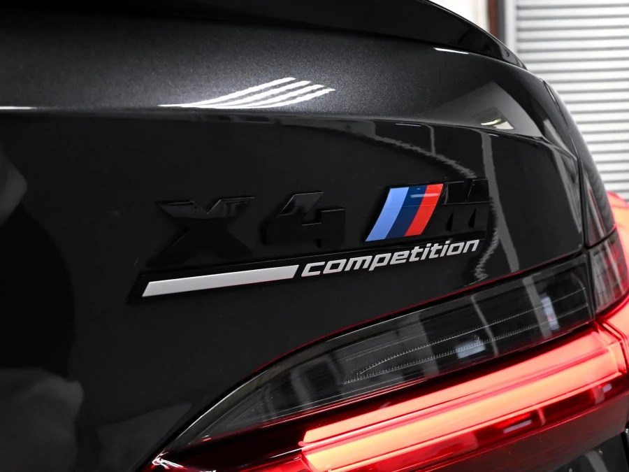 BMW X4 M X4 M Competition Black #10