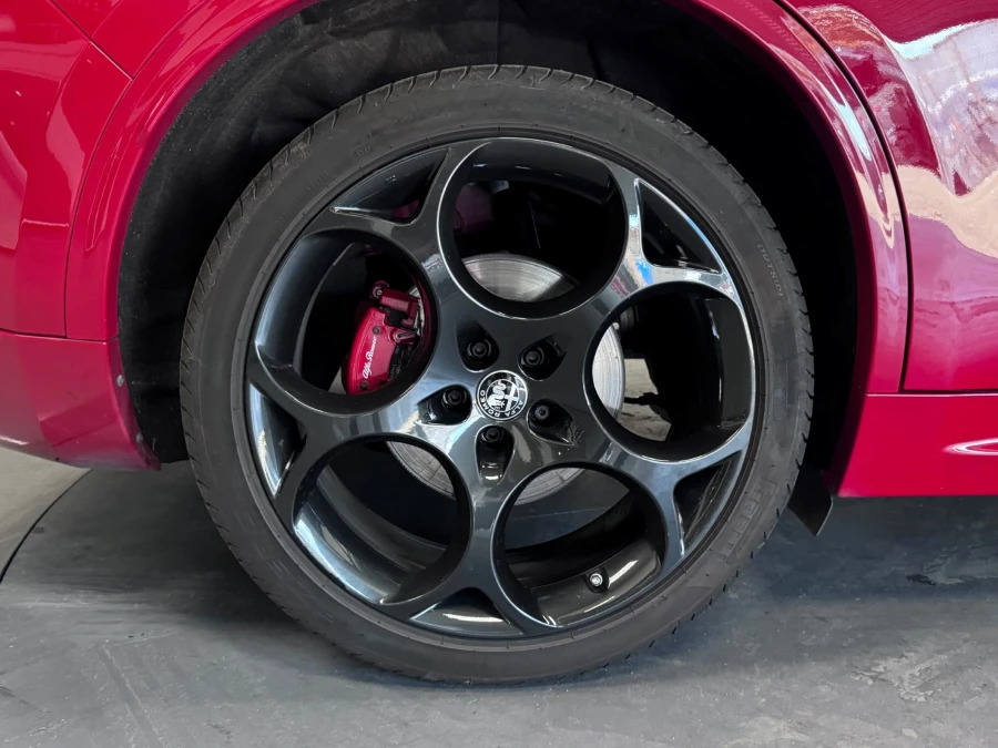 Alfa Romeo Stelvio Suv Red #46