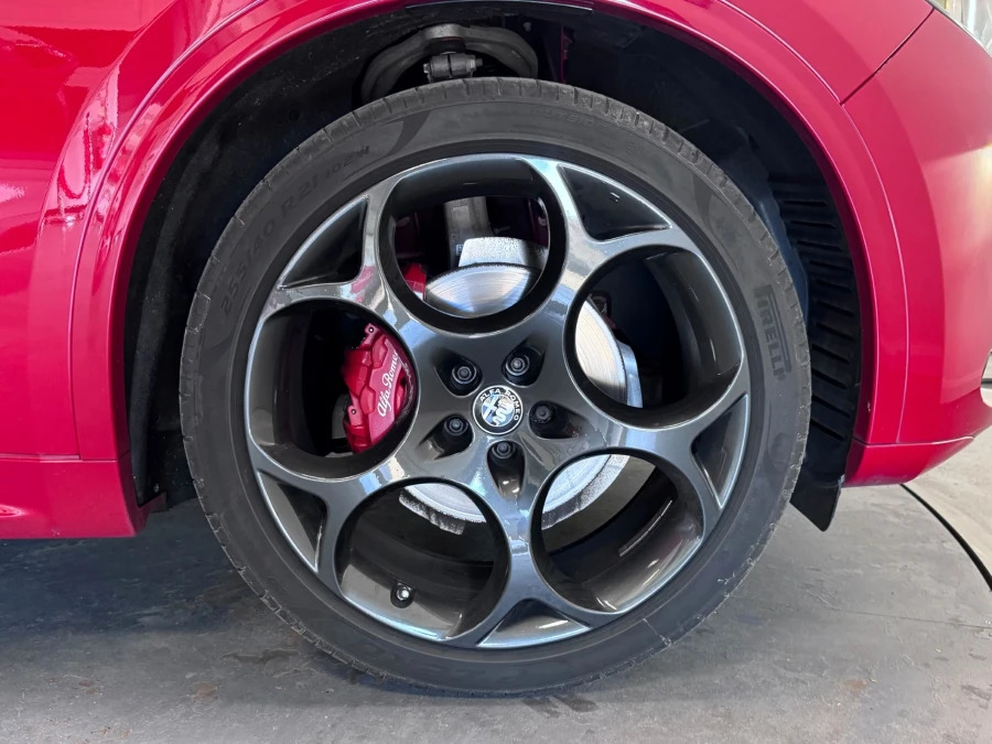 Alfa Romeo Stelvio Suv Red #47