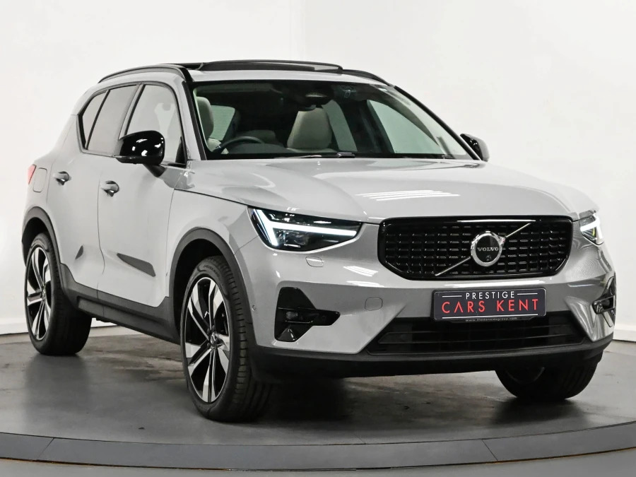 Volvo XC40 Ultra Dark B3 163 Hp AX24CZB Grey