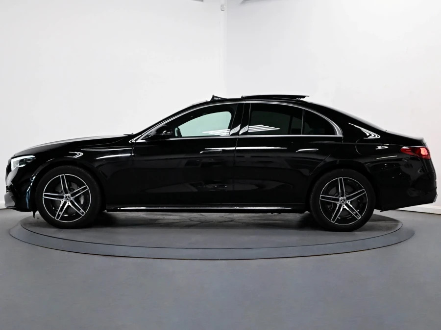 Mercedes-Benz E Class 2.0 E300e 25.4Kwh Amg Line Premium Saloon Pe Black #4