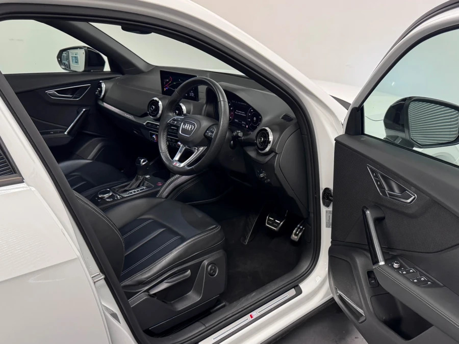 Audi SQ2 Black Edition Tfsi 300 Ps S Tronic Blue #24