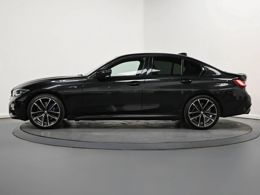 BMW 3 Series 320I Xdrive M Sport Saloon GV21NPX Black #4
