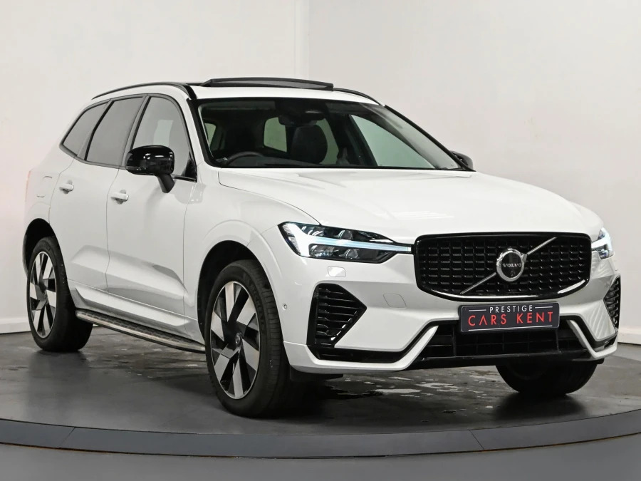 Volvo XC60 Ultimate Dark T8 Awd 455 Hp White
