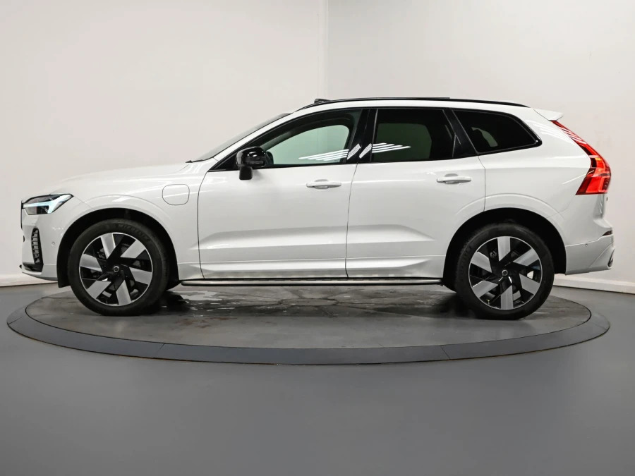 Volvo XC60 Ultimate Dark T8 Awd 455 Hp YN24NSK White #4