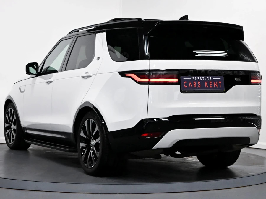 Land Rover Discovery 3.0 D300 Mhev R-dynamic Se Suv 4Wd White #3