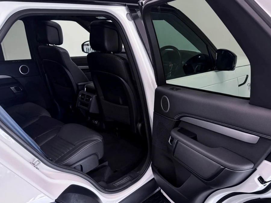 Land Rover Discovery D300 R-dynamic Hse Black #11