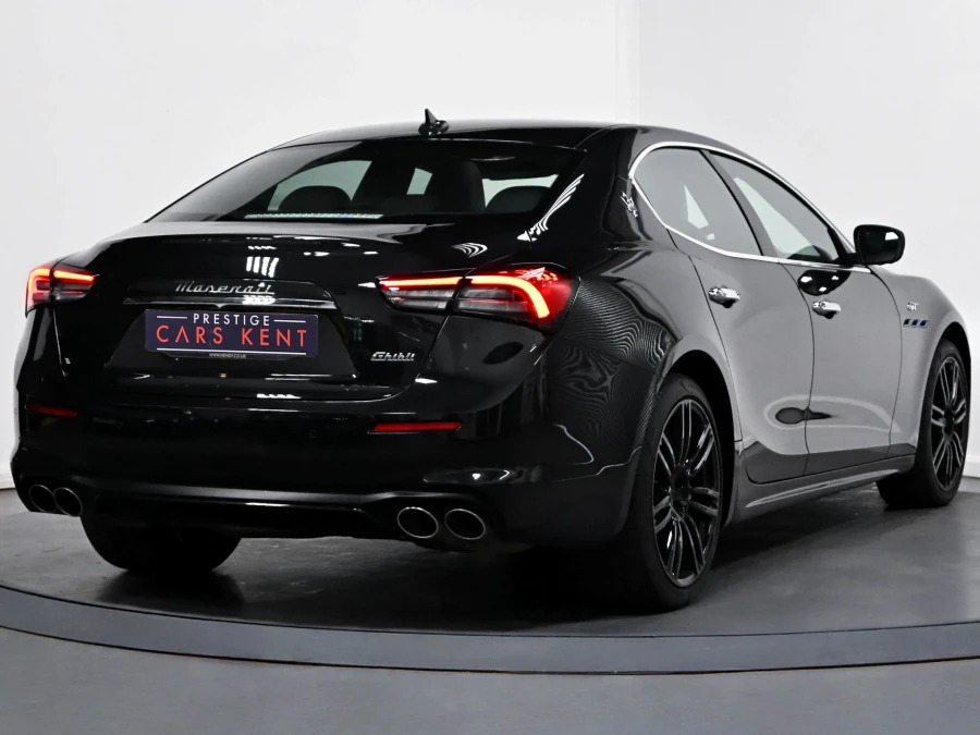 Maserati Ghibli Hybrid Gt Silver #17