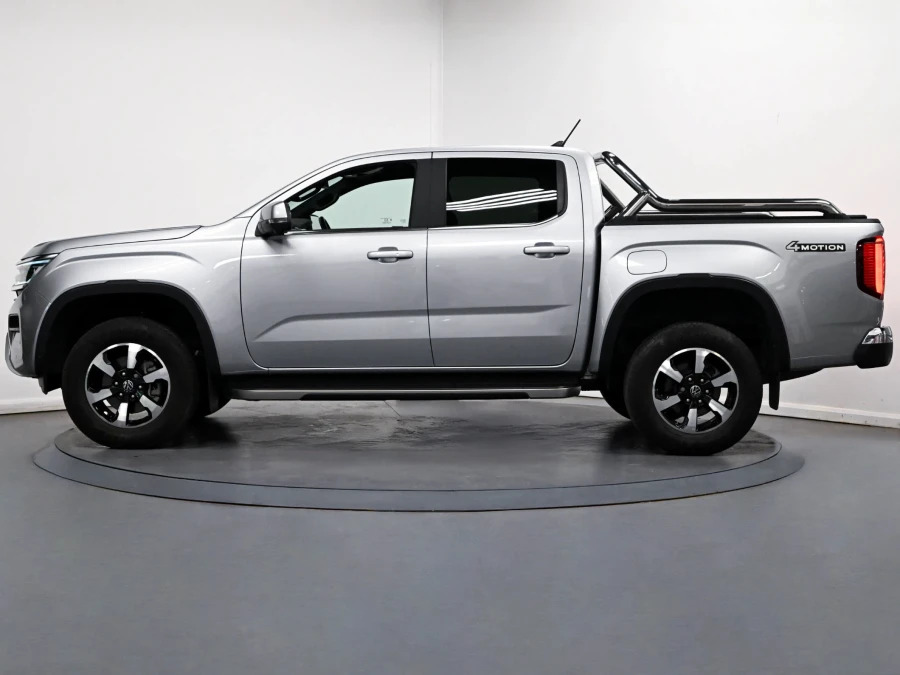 Volkswagen Amarok 2.0 Tdi Style Pickup Double Cab 4M Silver #3