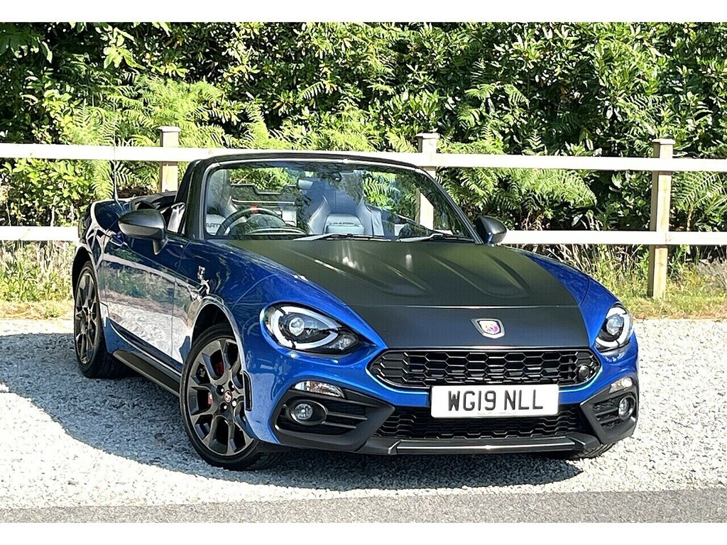 Abarth 124 Spider Multiair Blue