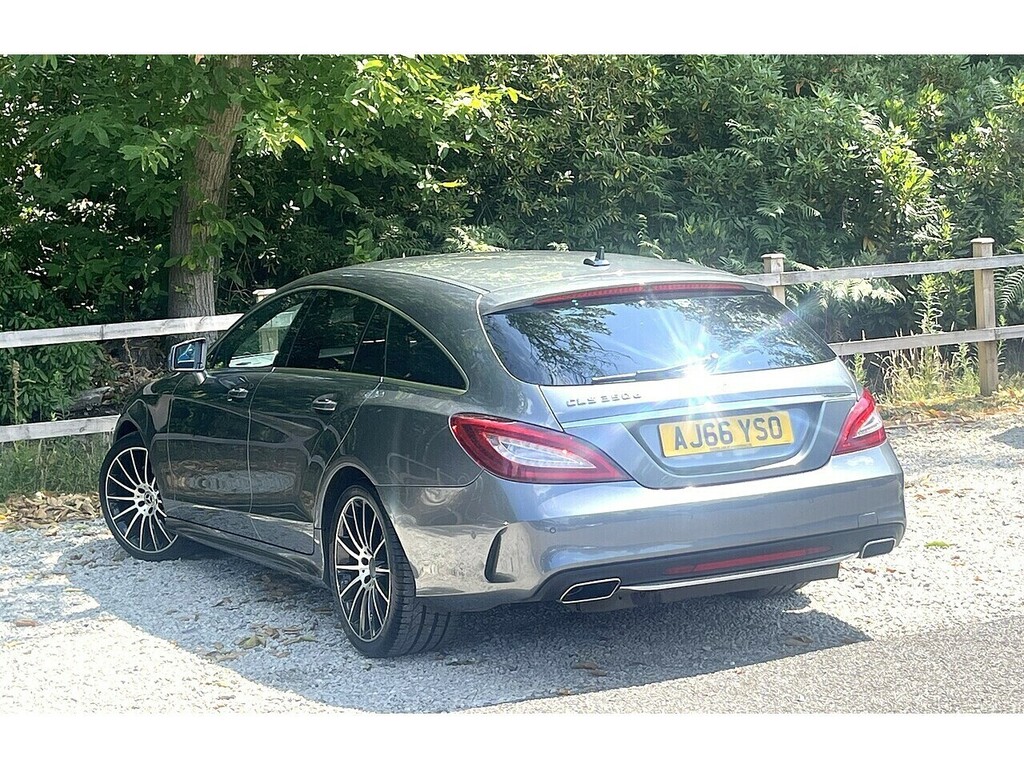 Mercedes-Benz CLS Cls350d V6 Amg Line Black #5