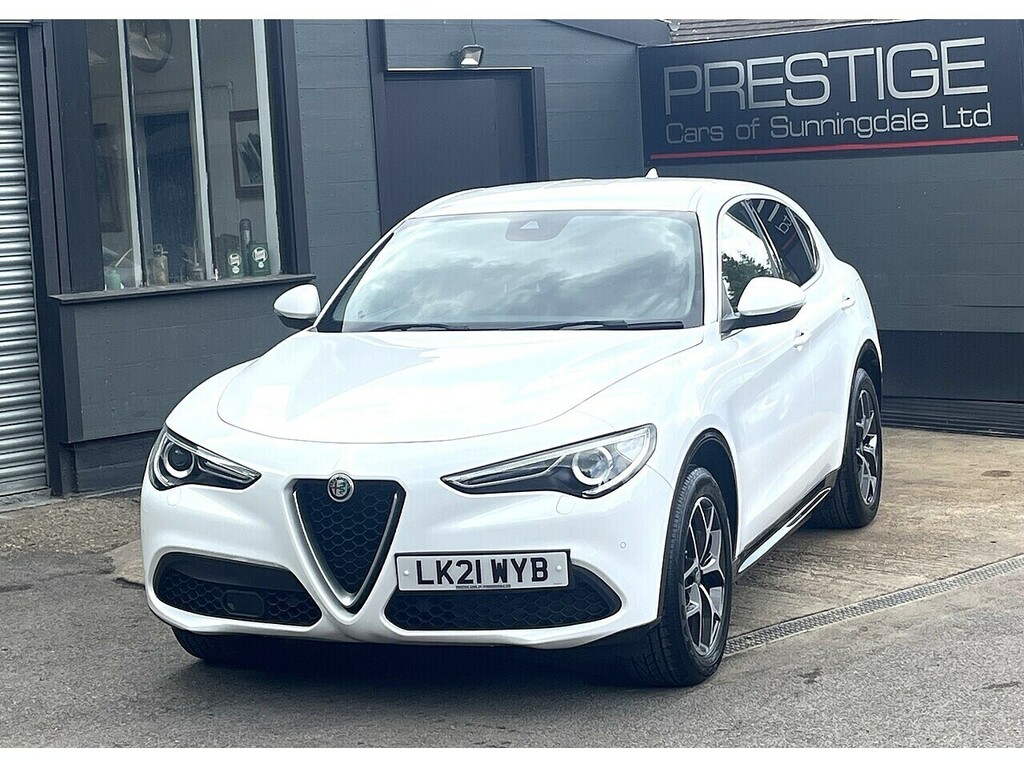 Alfa Romeo Stelvio T Lusso Ti Black