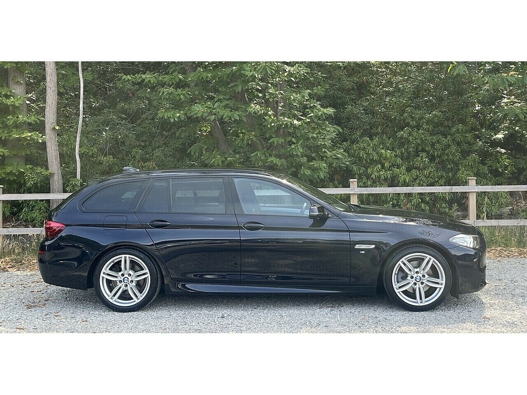 BMW 5 Series 520D M Sport Black #3