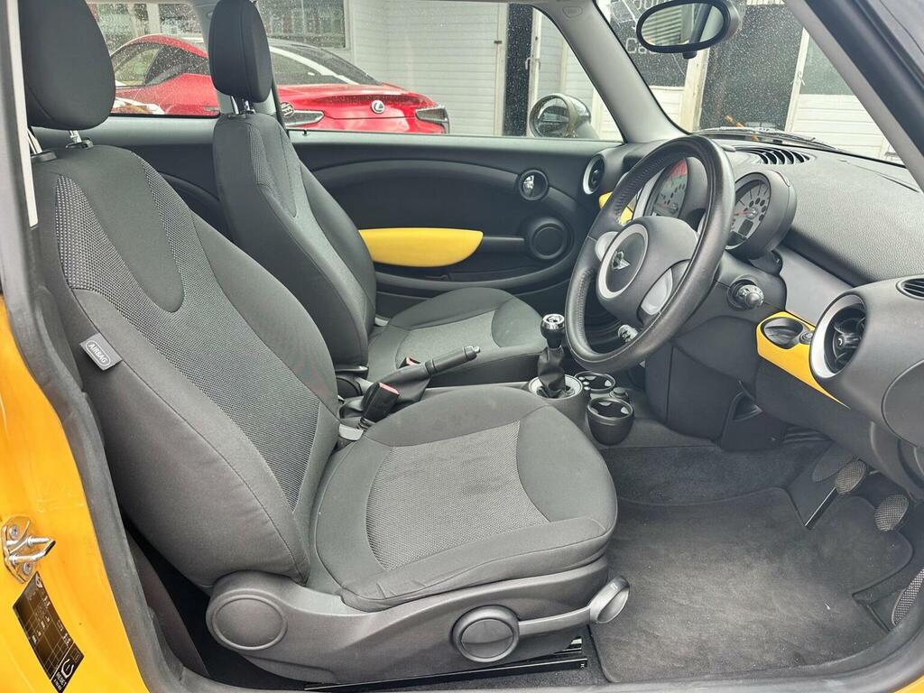 Mini Hatch Hatchback 1.4 One Euro 4 200858 Yellow #3