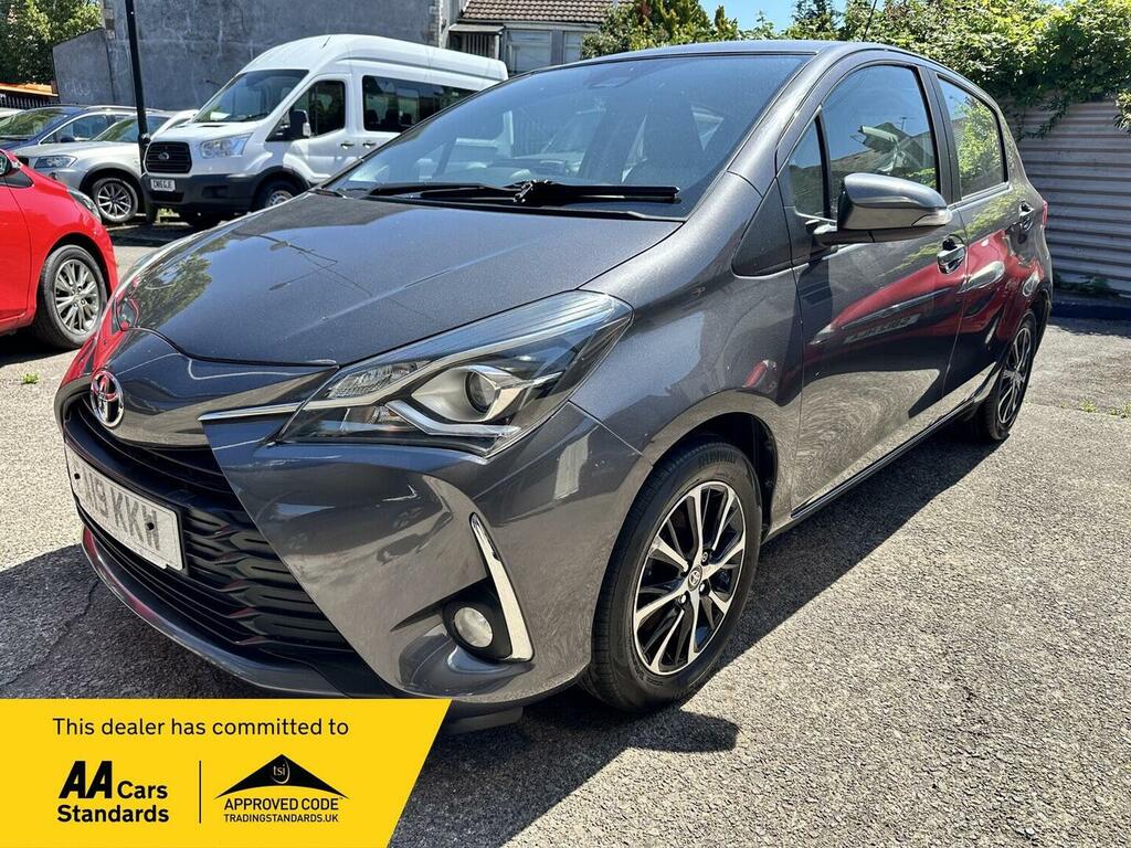 Toyota Yaris Hatchback 1.5 Vvt-i Icon Tech Euro 6 201919 Grey