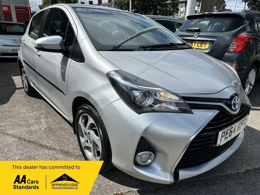 Toyota Yaris Hatchback 1.5 Vvt-h Icon E-cvt Euro 6 201464 Silver
