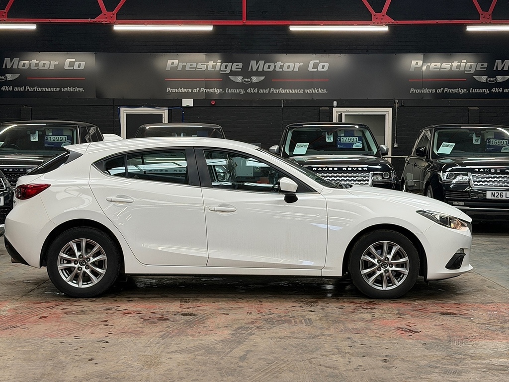 Mazda 3 Skyactiv-g Se White #3