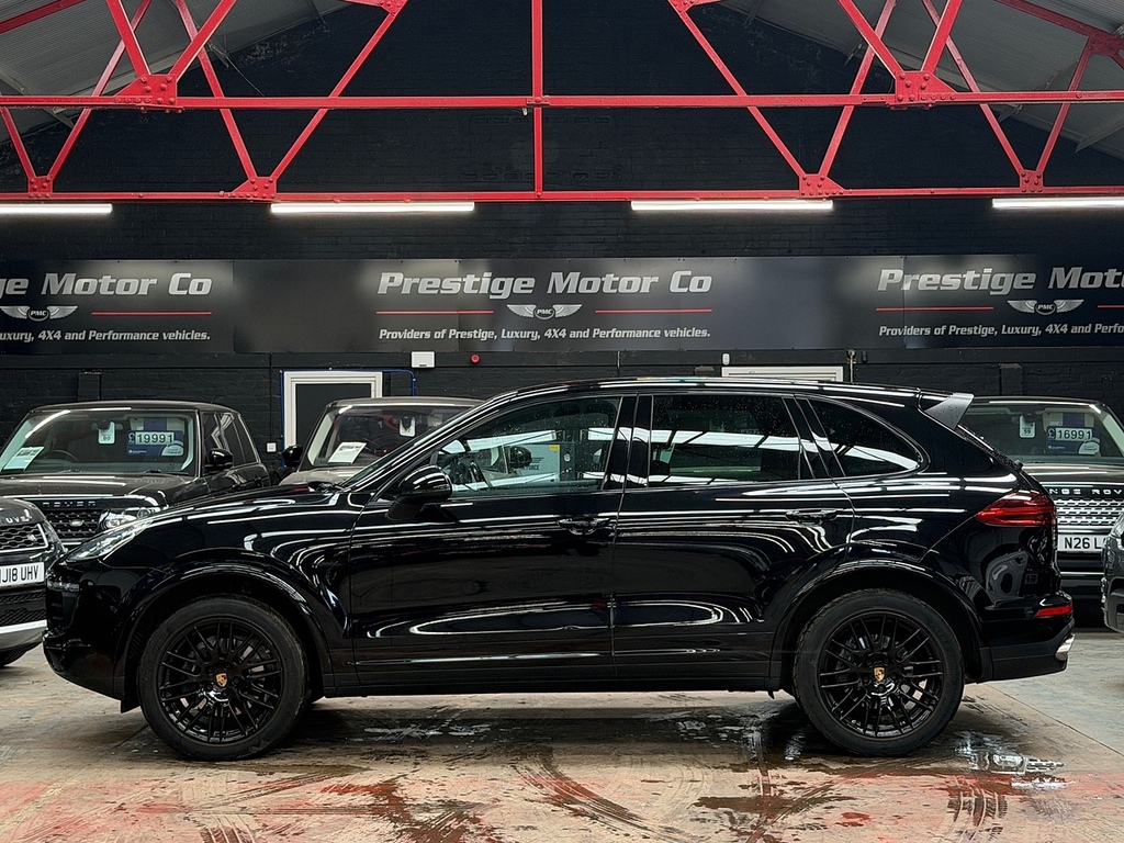 Porsche Cayenne Td V6 Platinum Edition Black #6