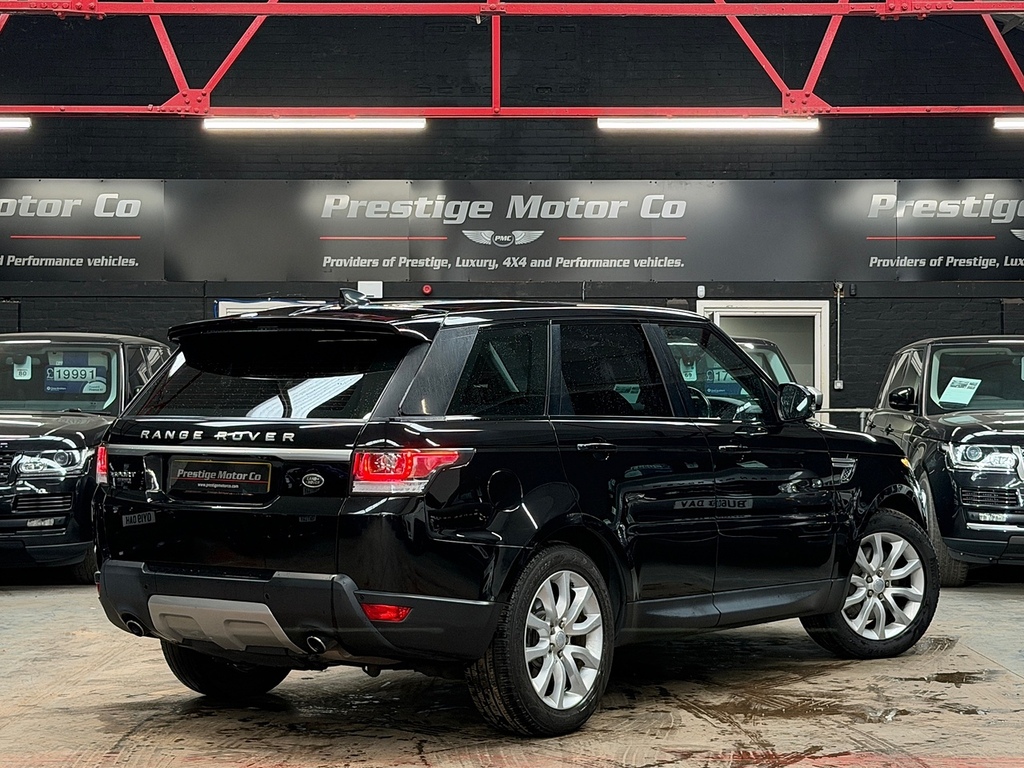 Land Rover Range Rover Sport Sd V6 Hse WG17AYS Black #4