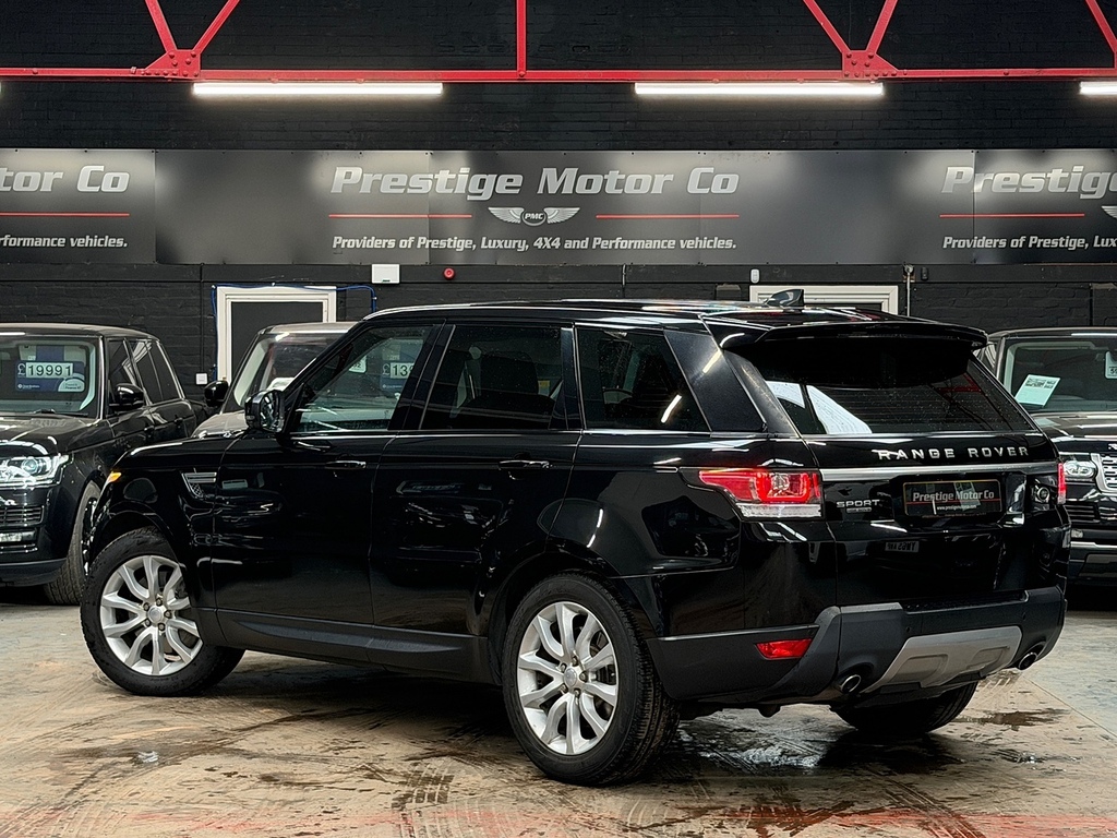 Land Rover Range Rover Sport Sd V6 Hse WG17AYS Black #5