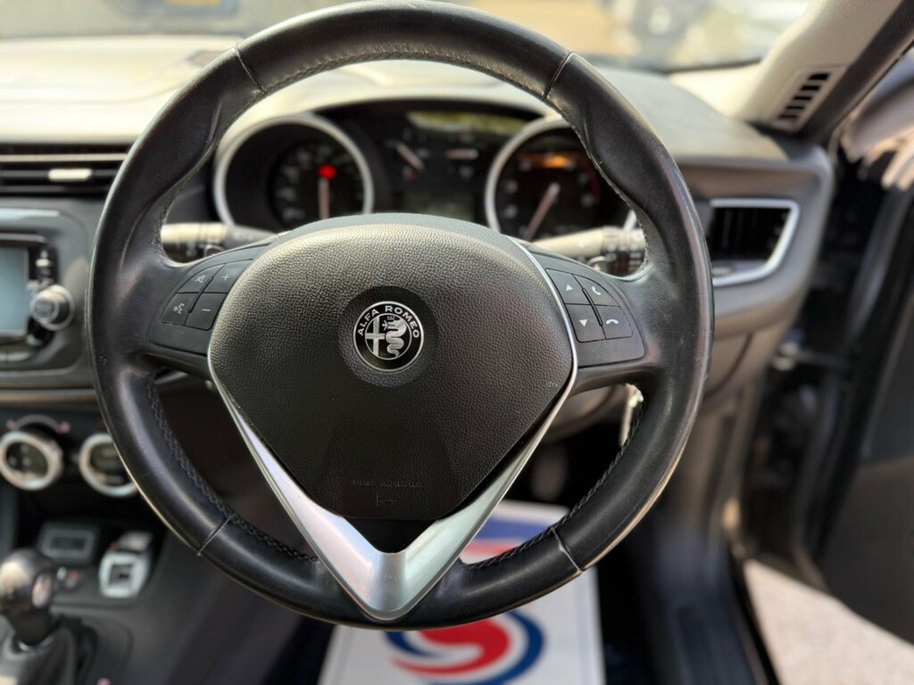 Alfa Romeo Giulietta Hatchback Blue #38