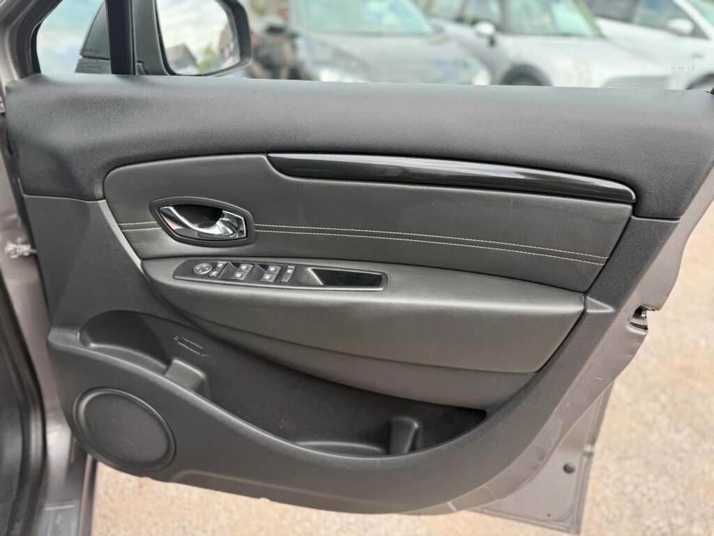 Renault Scenic 1.5 Dci Dynamique Tomtom Energy Start Stop Beige #28