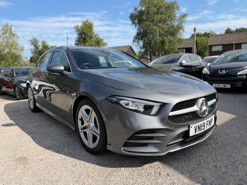 Mercedes-Benz A Class 1.5 A180d Amg Line Executive 7G-dct Euro 6 Ss VN19FMP Grey